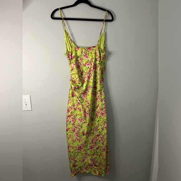 4SI3NNA Jessika Green Floral Printed Satin Effect Midi Dress - Picture 8 of 9